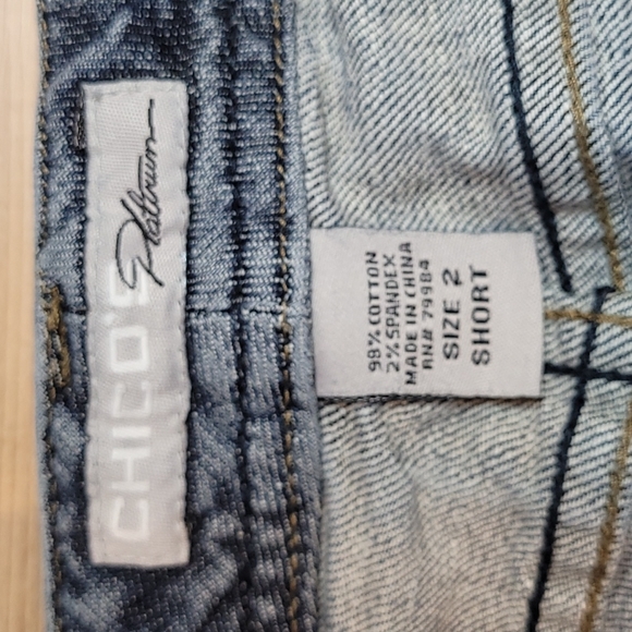 CHICO'S PLATINUM LIGHT WASH BLUE JEANS - Picture 12 of 13